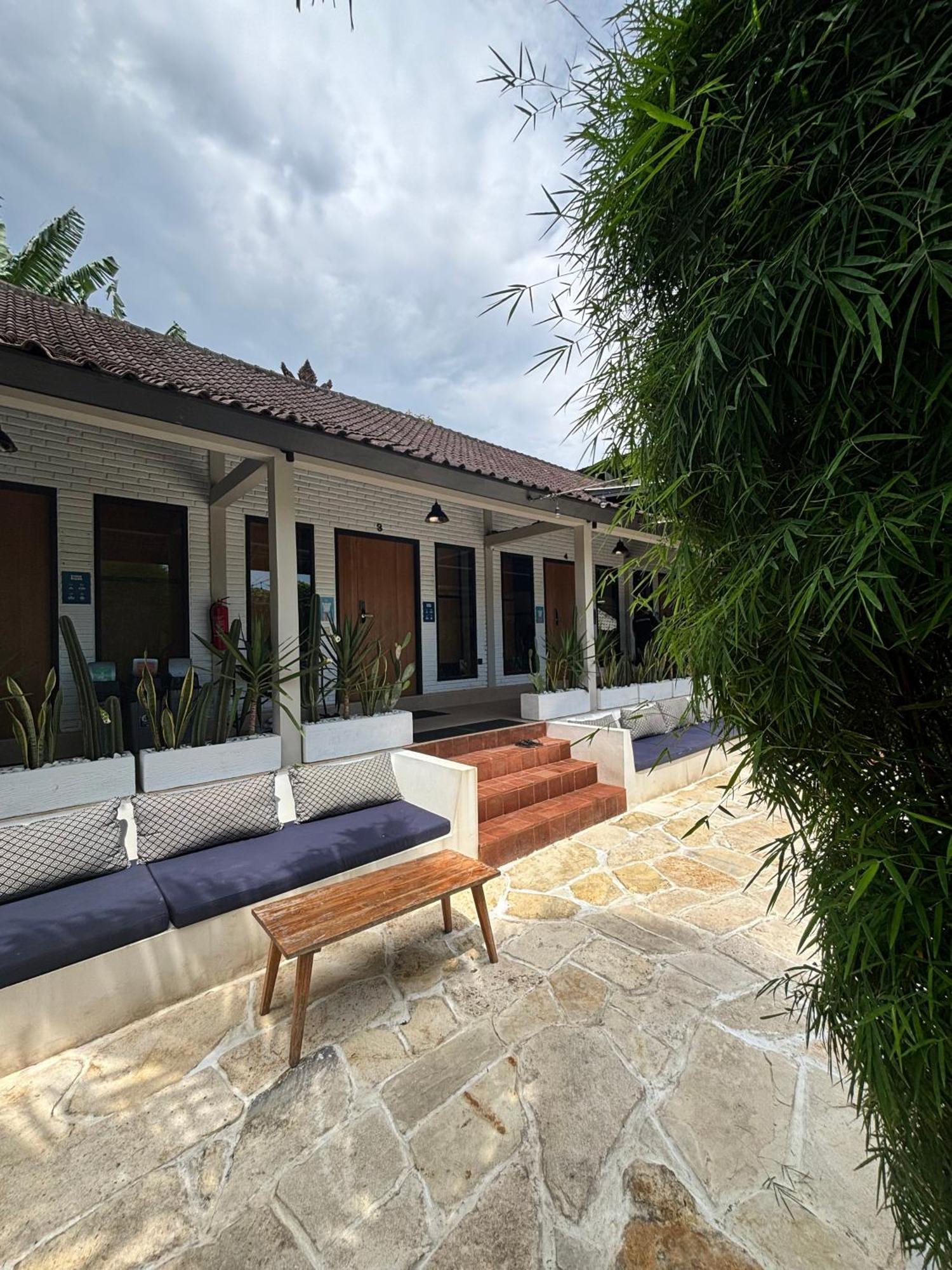 Lay Day Hostel Canggu Eksteriør billede